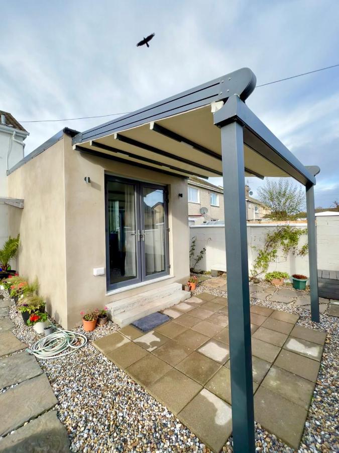Newly Renovated 1 Bedroom Flat With Garden Pergola Ennis Zewnętrze zdjęcie